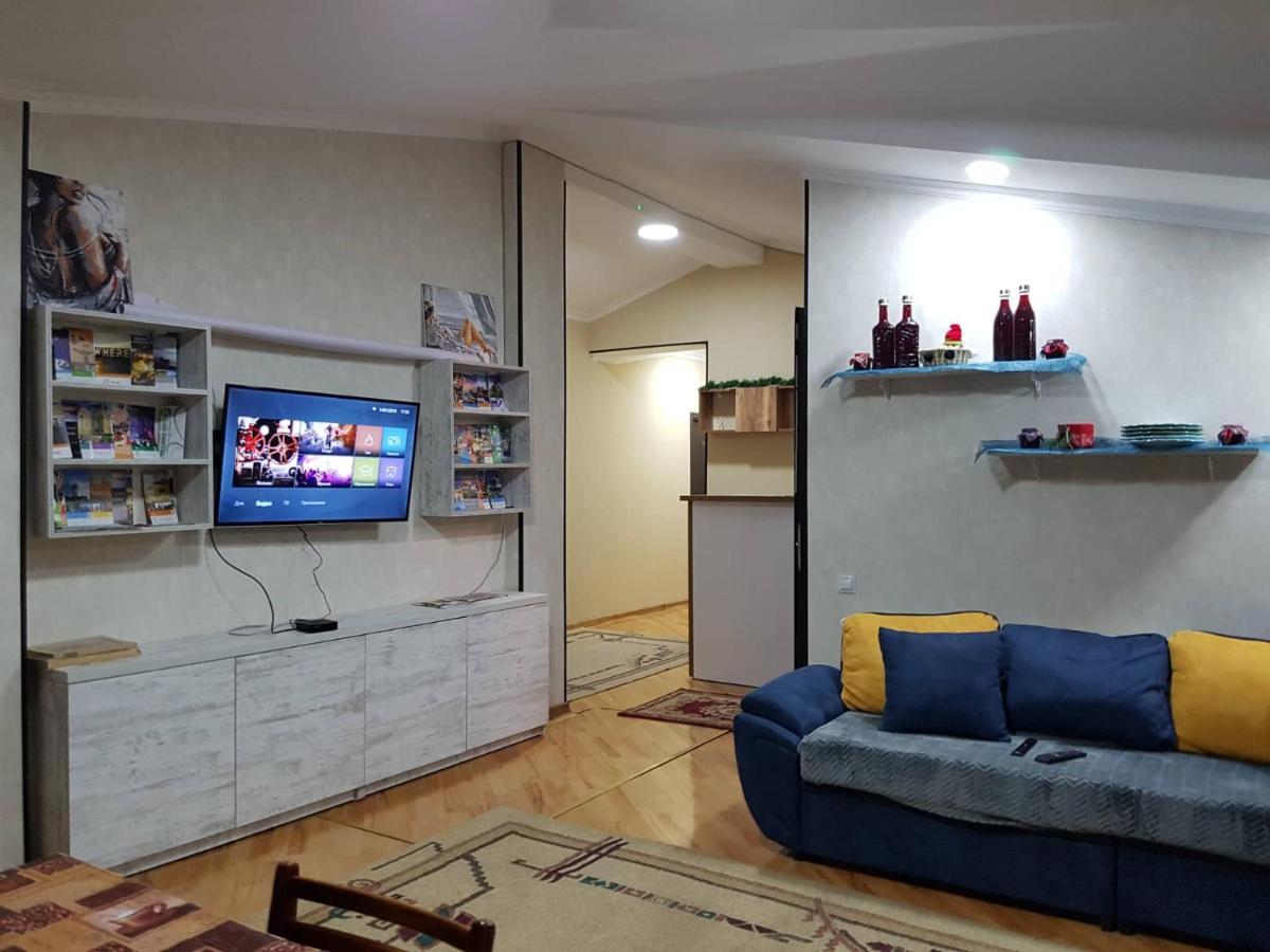 Guest House 15A Kutaisi Exterior photo