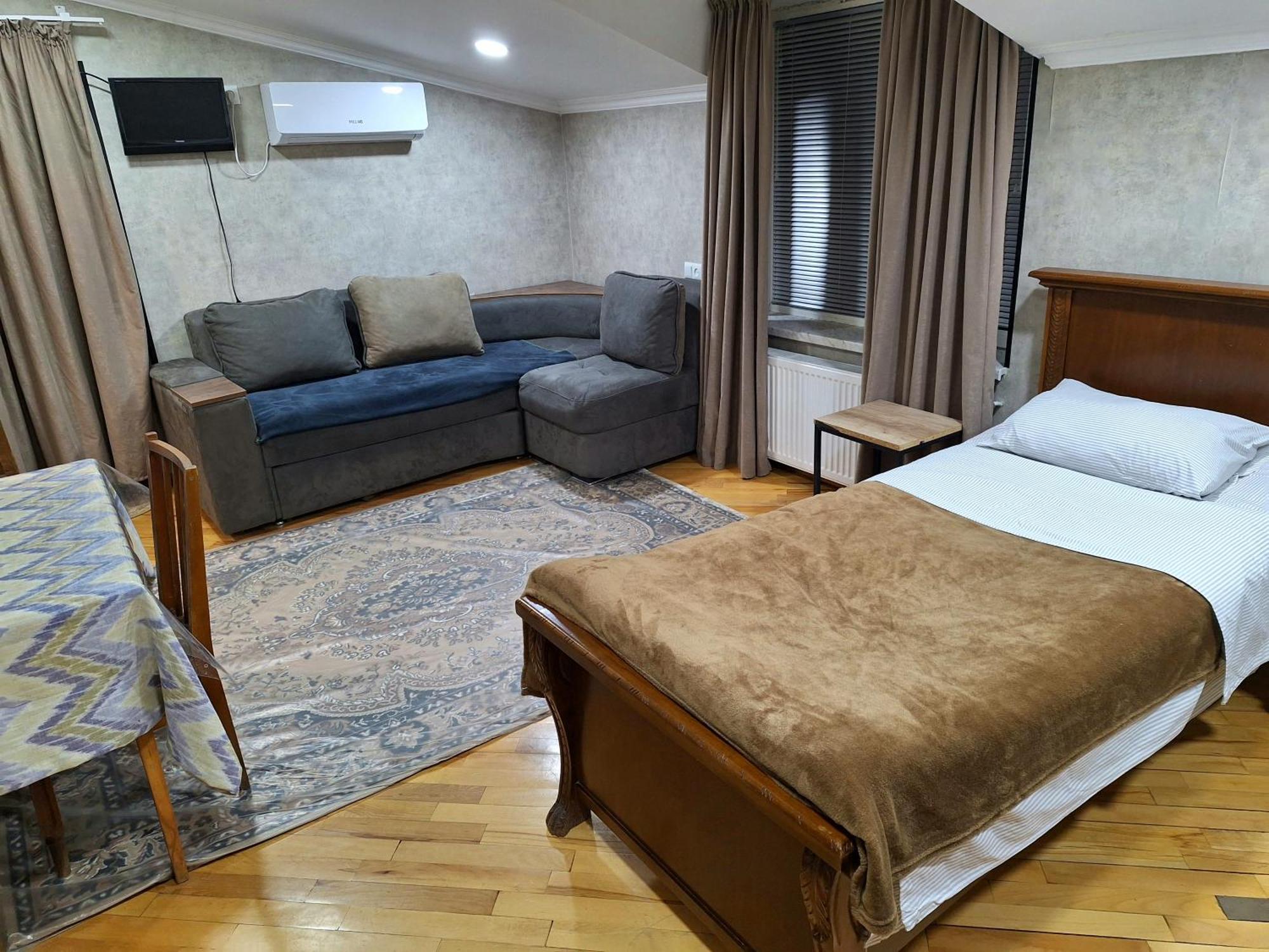 Guest House 15A Kutaisi Exterior photo